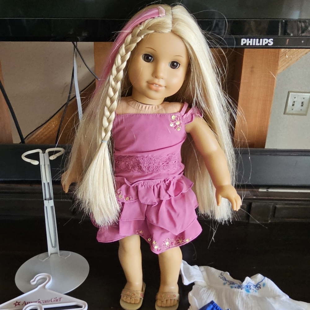 AMERICAN GIRL JULIE With Several Extras